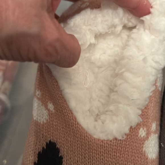 Bundle Slipper Socks - Picture 4 of 7